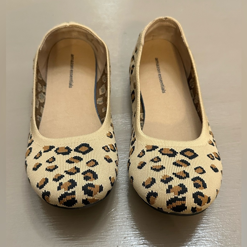 Amazon Essentials Women Leopard Print Flats Knit Ballet Flat Size 8